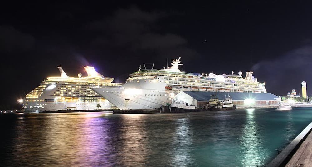 Docked cruise liners