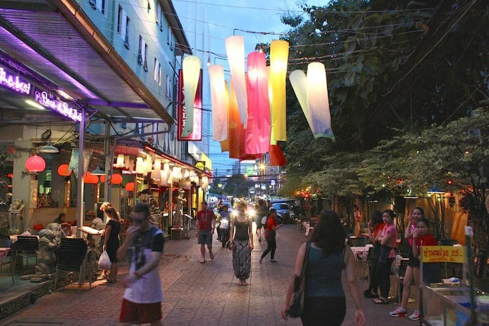 Walking through the streets of Bangkok