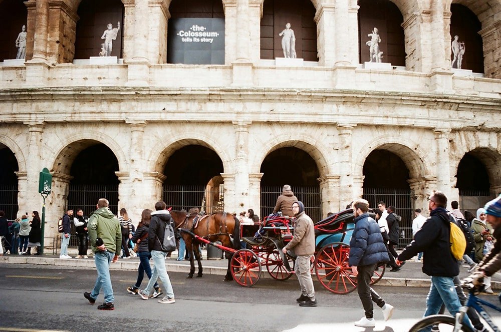 Colosseum crowds